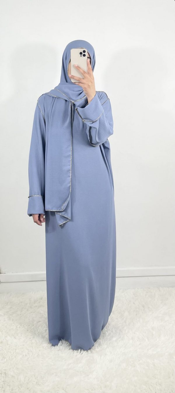 Abaya Hijab intégré bleu ciel