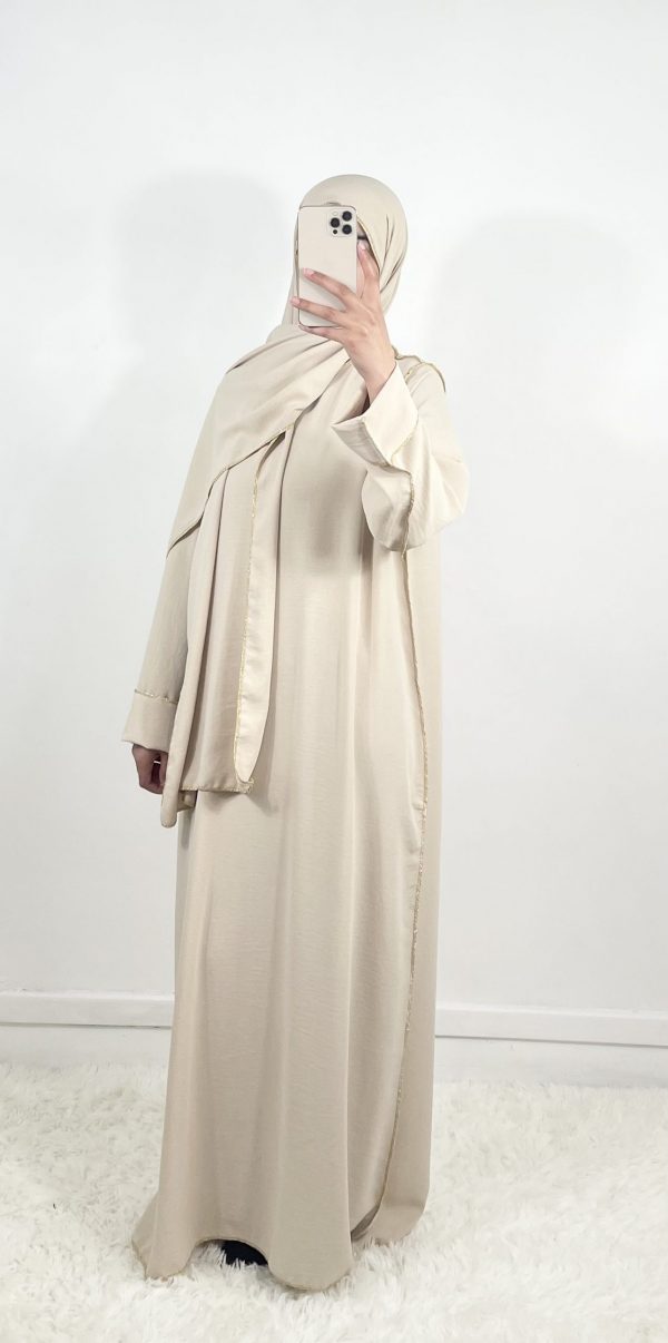 Abaya Hijab intégré beige